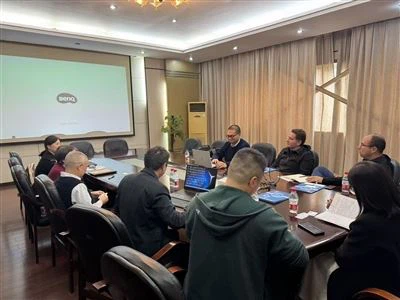 Nhóm Thủy lực Vista đến thăm Công ty của chúng tôi để kiểm tra và trao đổi, khám phá những cơ hội...